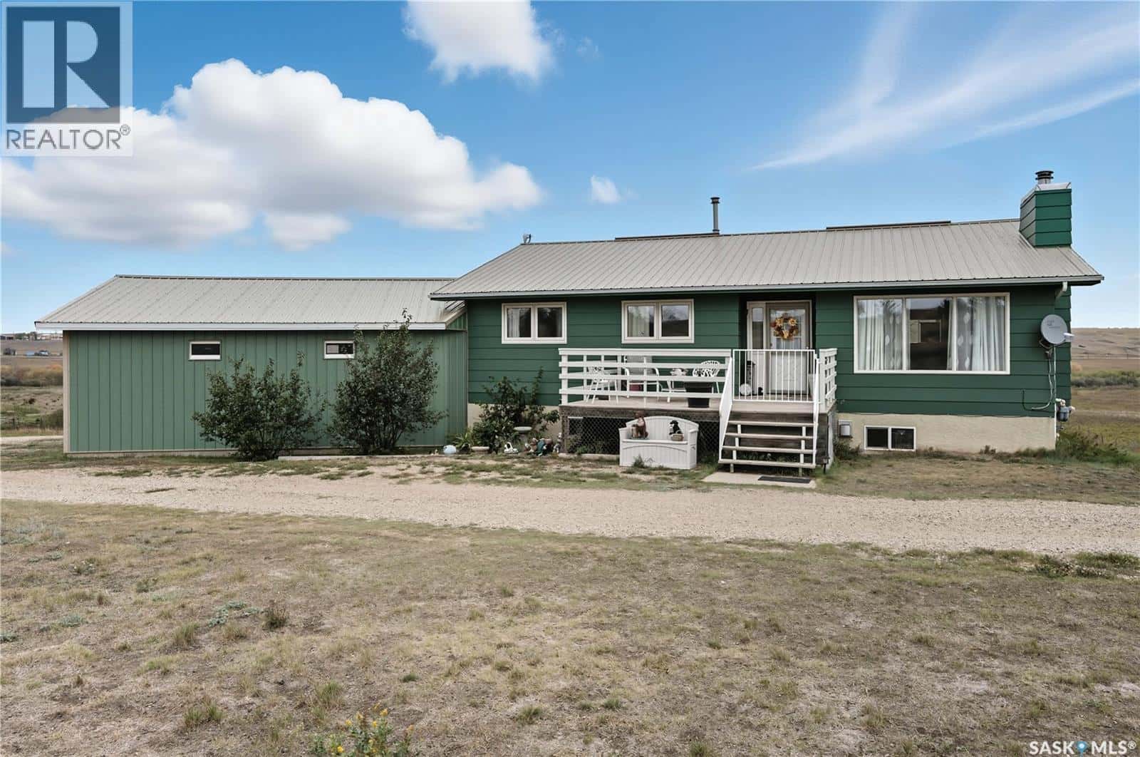 Lawrence Acreage — Moose Jaw Rm No. 161, Saskatchewan - Photo 2 of 50