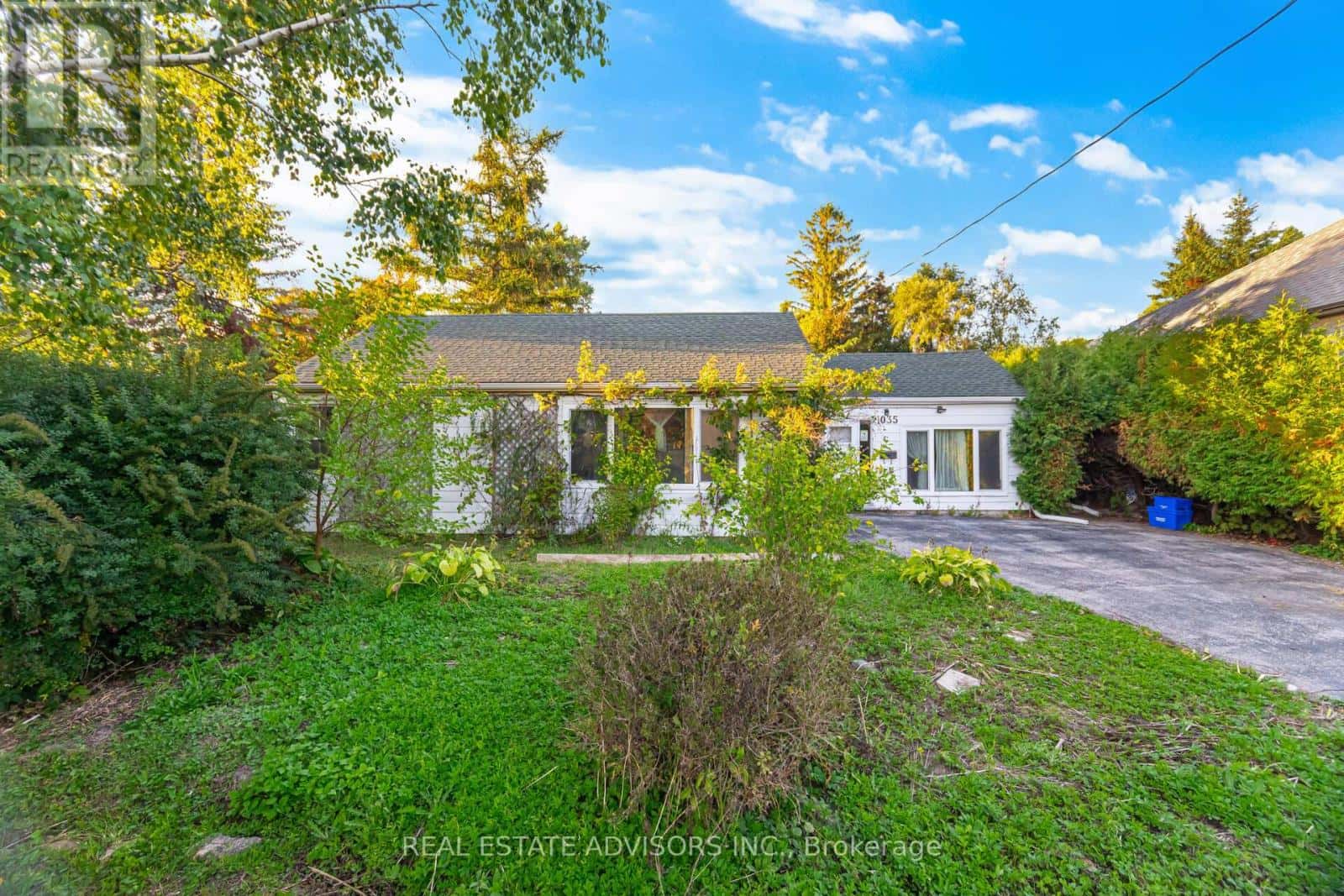 Newmarket (Gorham-College Manor), Ontario — Newmarket (Gorham-College Manor), Ontario - Photo 2 of 32