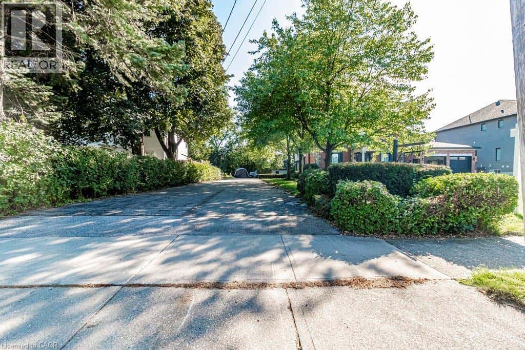 182 CONCESSION Street — Hamilton, Ontario - Photo 2 of 16