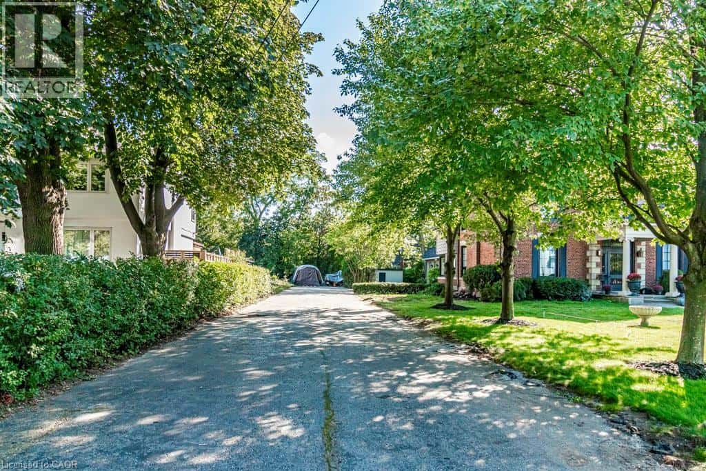 182 CONCESSION Street — Hamilton, Ontario - Photo 3 of 16