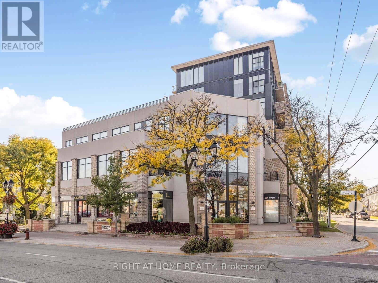 10376 Yonge Street 406