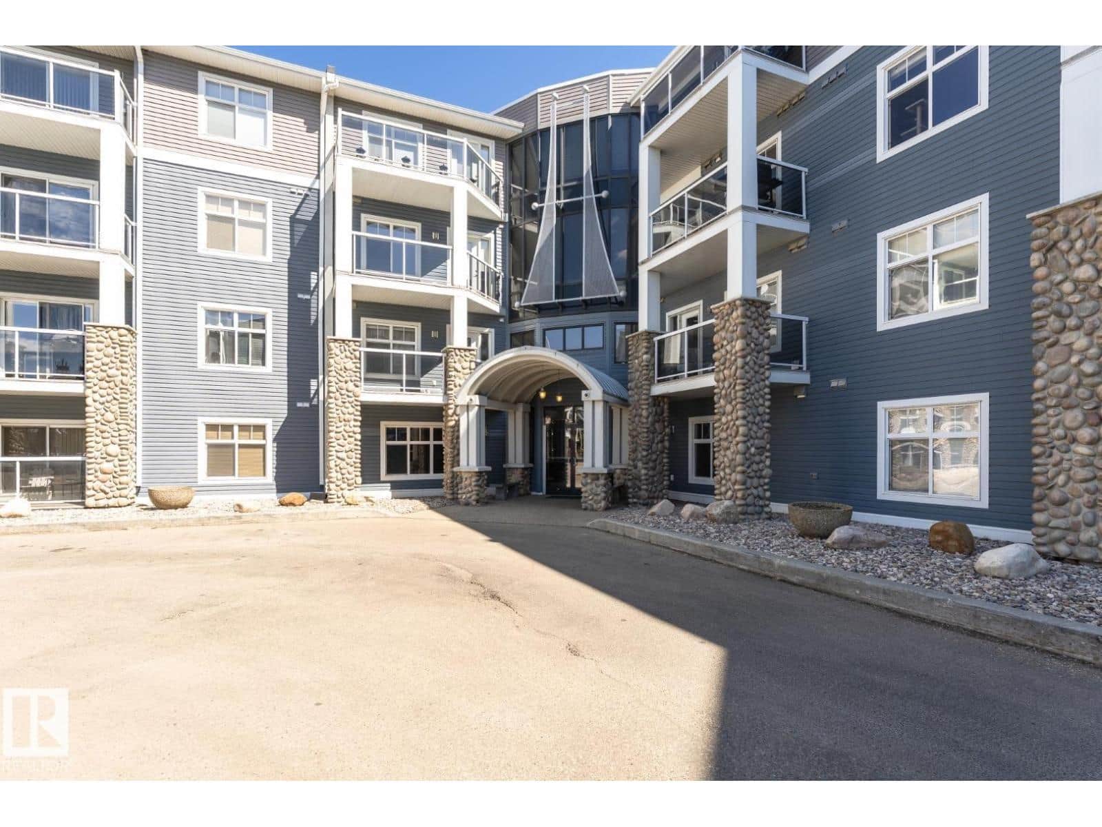 #113 16035 132 ST NW - Photo 4 of 40, Edmonton, Alberta