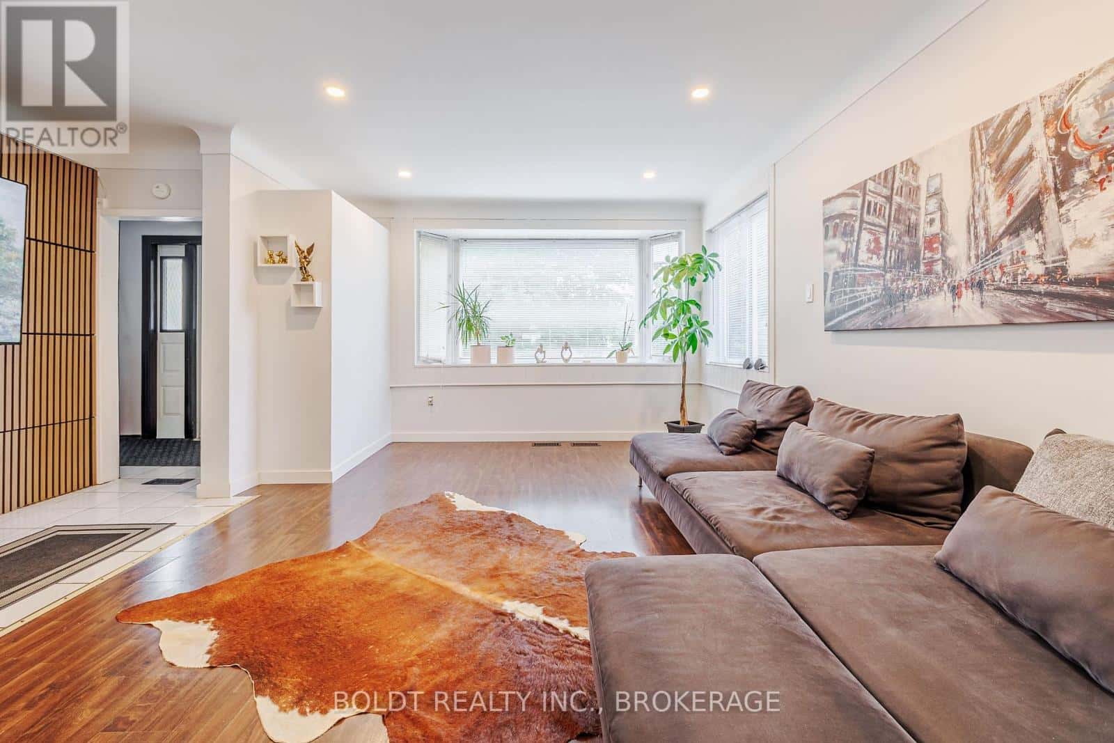 720 NIAGARA STREET — St. Catharines (Bunting/Linwell), Ontario - Photo 5 of 35