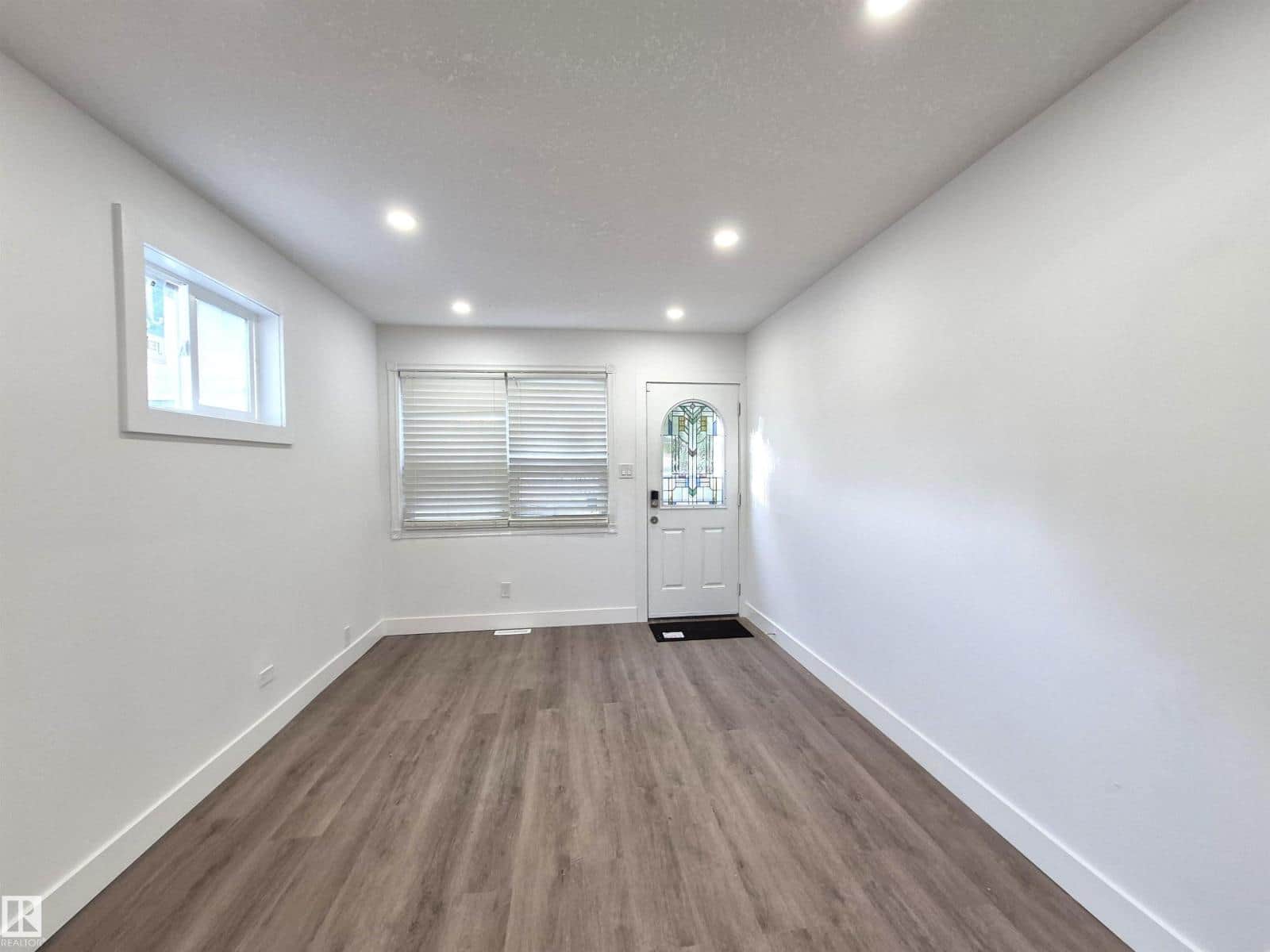 11421 83 ST NW - Photo 4 of 24, Edmonton, Alberta