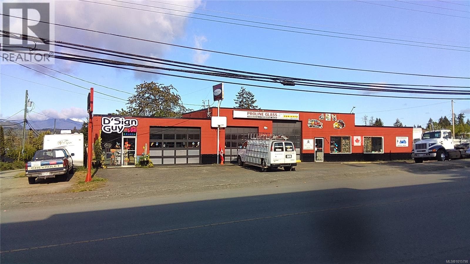 4350 10th Ave — Port Alberni, British Columbia - Main photo