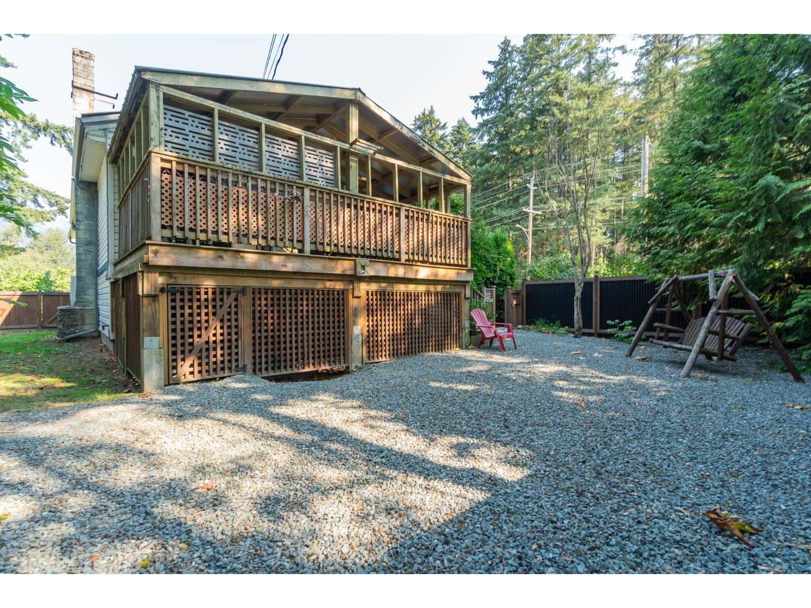 695 HUDSON BAY STREET, Hope — Hope, British Columbia - Photo 5 of 40