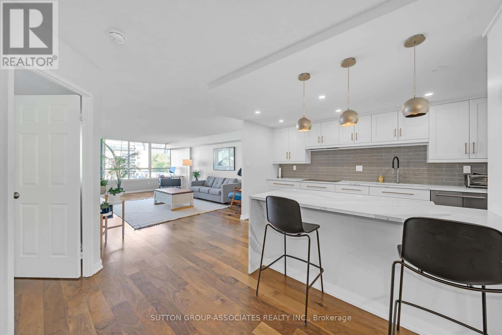 601 - 130 CARLTON STREET — Toronto (Cabbagetown-South St. James Town), Ontario - Photo 4 of 42