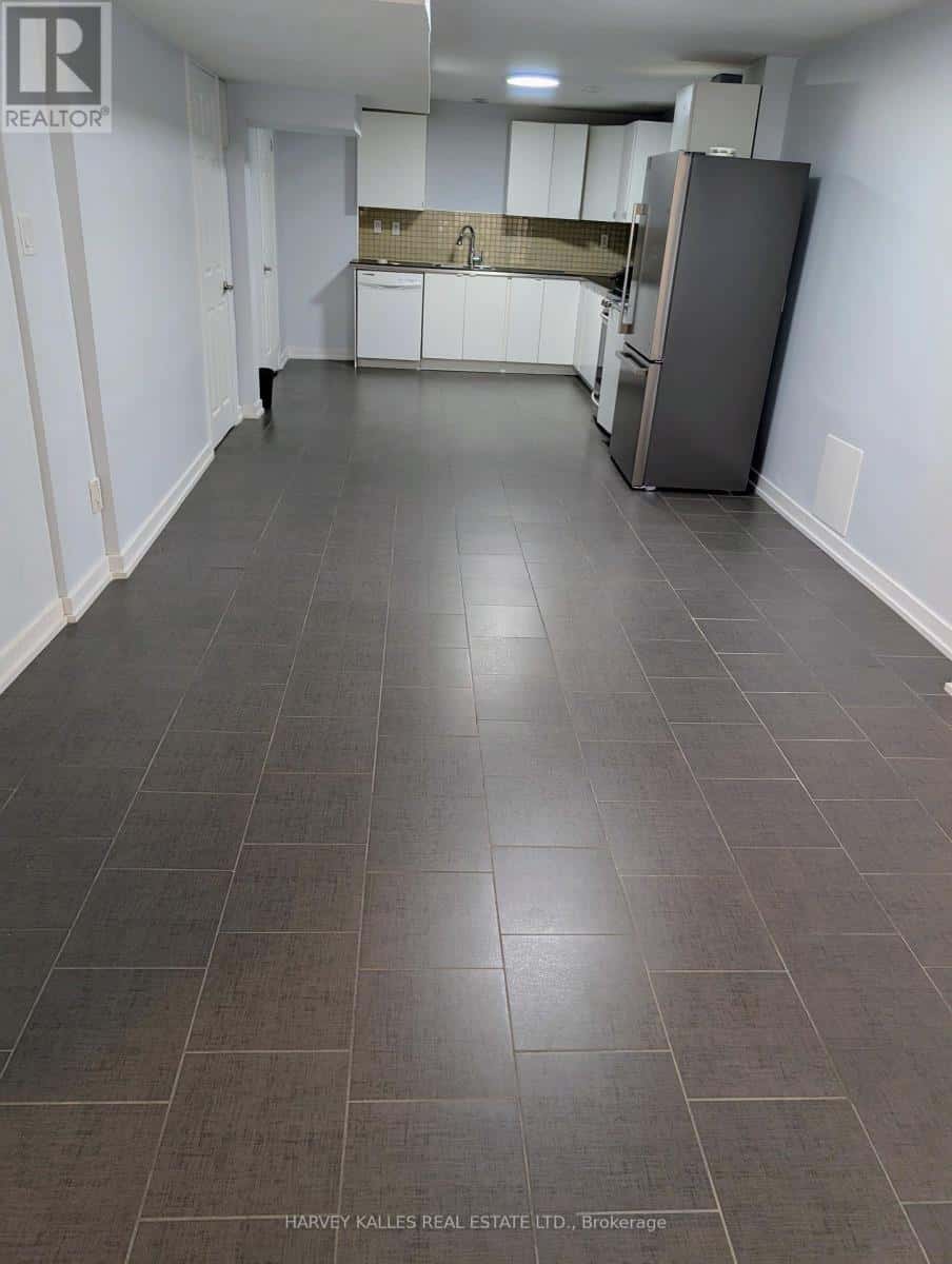 BSMT - 49 BEATRICE WAY — Vaughan (East Woodbridge), Ontario - Photo 3 of 12