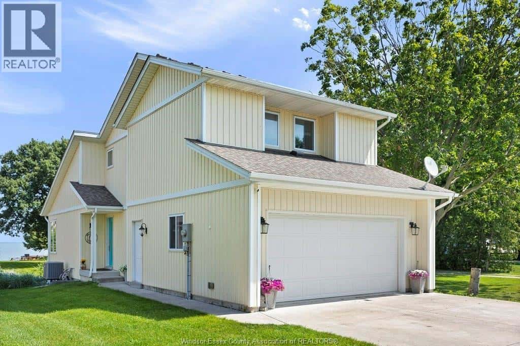 1996 ST. CLAIR ROAD — Stoney Point, Ontario - Photo 4 of 40