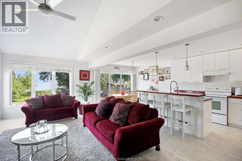 1996 ST. CLAIR ROAD — Stoney Point, Ontario - Photo 5 of 40