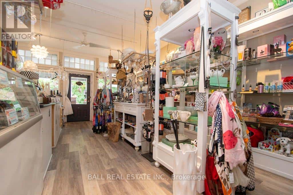 8 BRIDGE STREET — Trent Hills (Hastings), Ontario - Photo 4 of 42