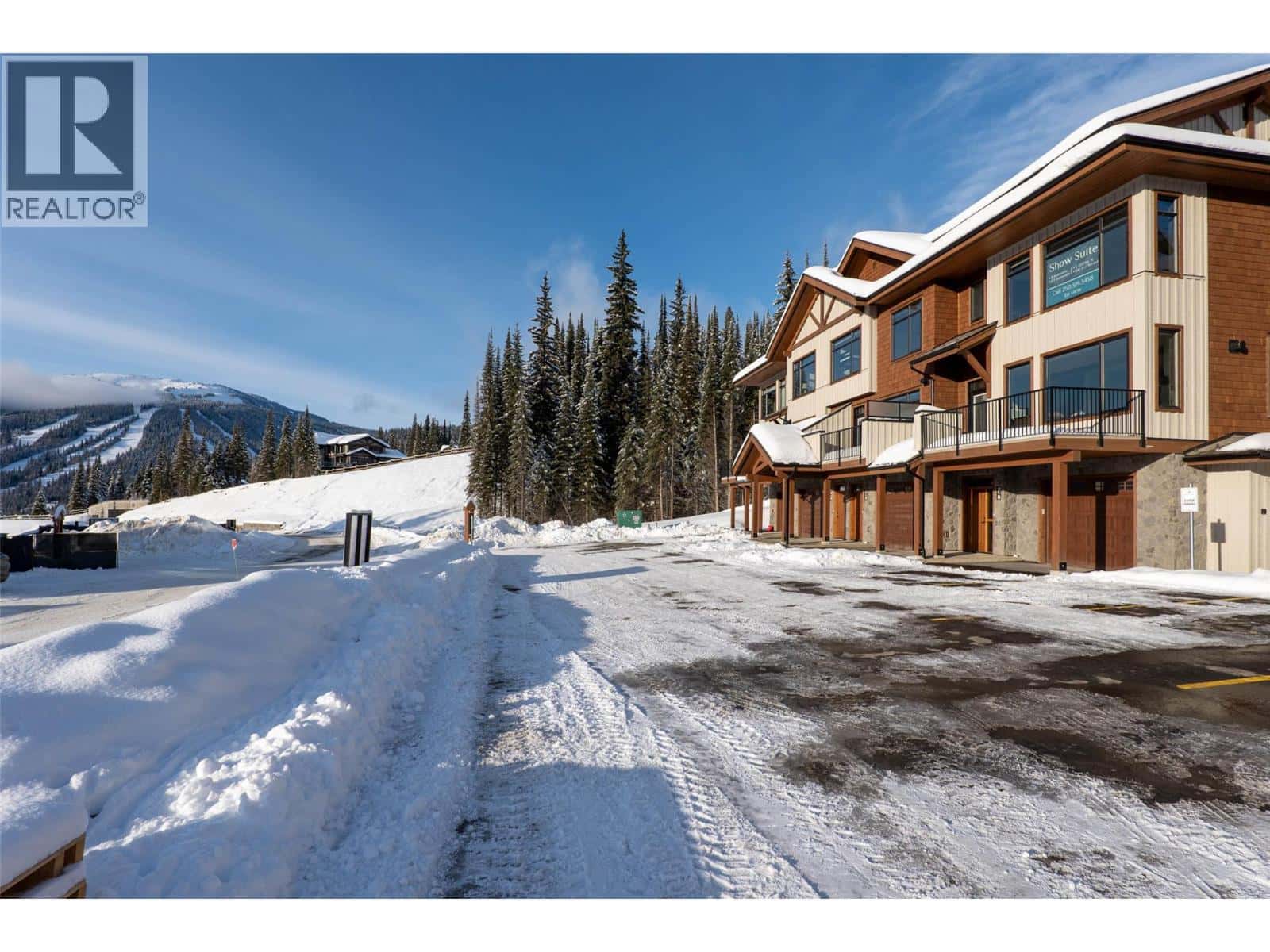 7000 MCGILLIVRAY LAKE Drive Unit# 15 — Sun Peaks, British Columbia - Photo 3 of 55