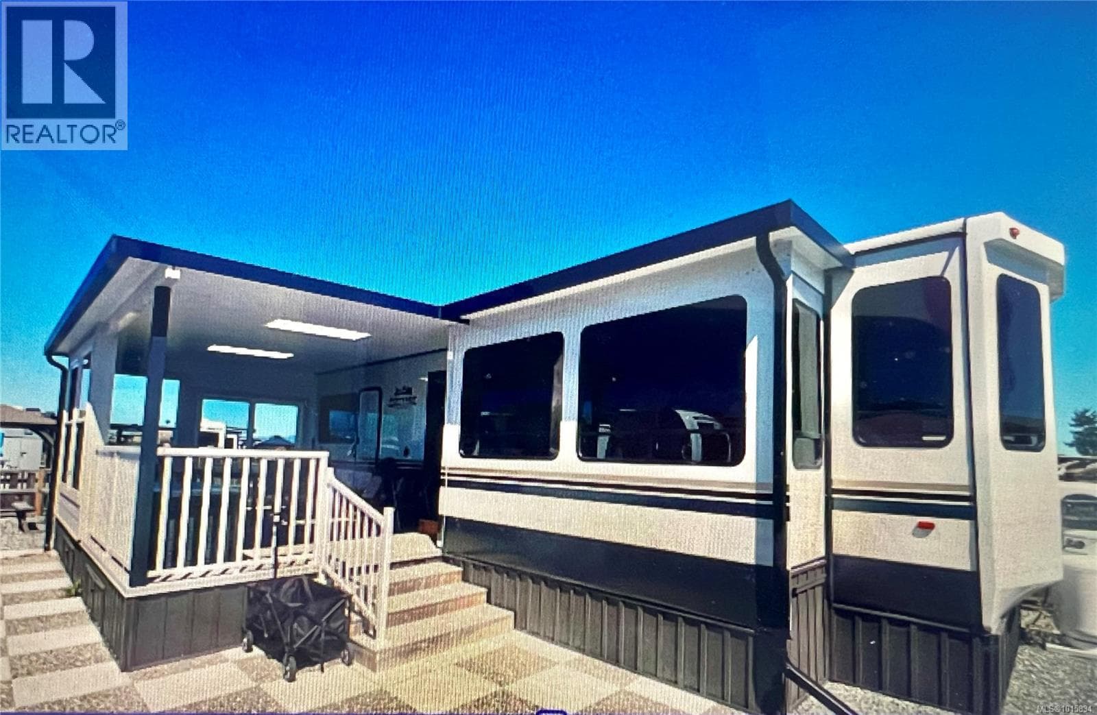 C284 200 Corfield St — Parksville, British Columbia - Main photo