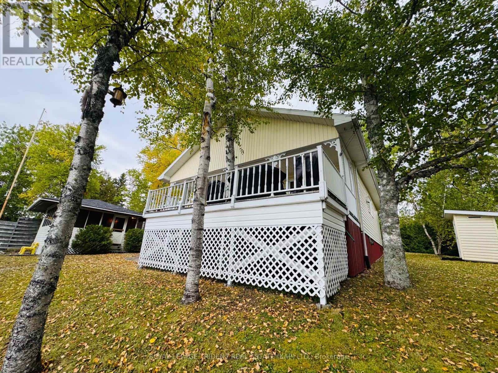 53 LEFEBVRE PENINSULA ROAD — Kapuskasing, Ontario - Photo 2 of 44