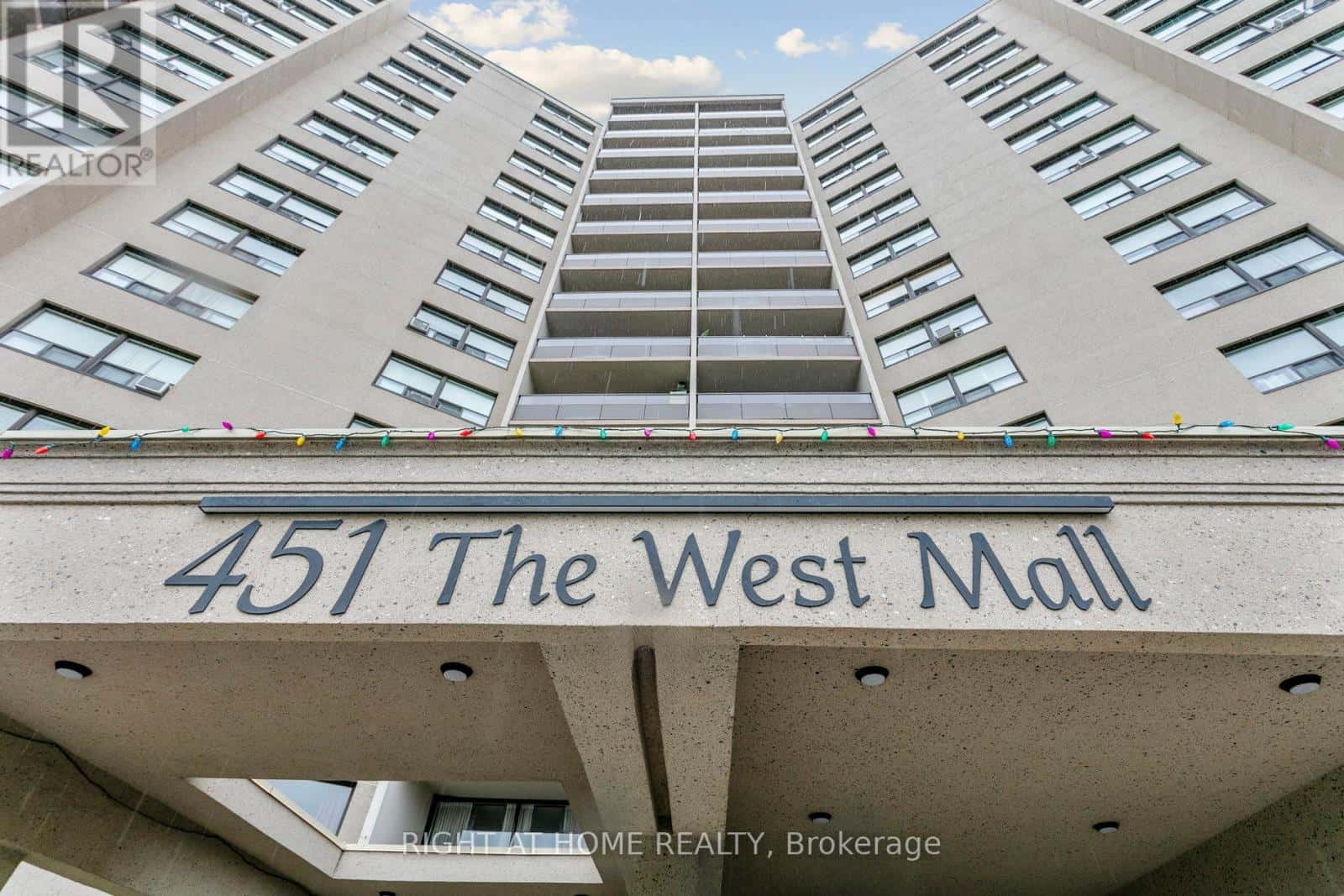 1616 - 451 THE WEST MALL — Toronto (Etobicoke West Mall), Ontario - Photo 4 of 43