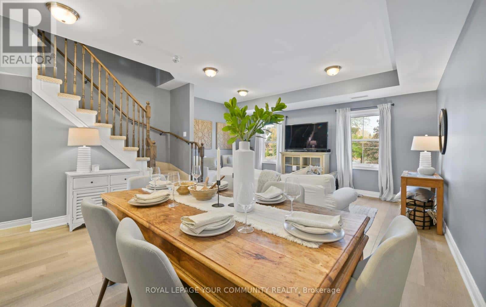 Whitby (Brooklin), Ontario — Whitby (Brooklin), Ontario - Photo 4 of 38