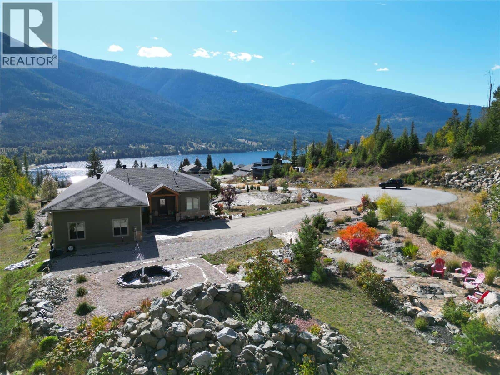 440 Buriview Drive Drive — Nelson, British Columbia - Photo 2 of 99