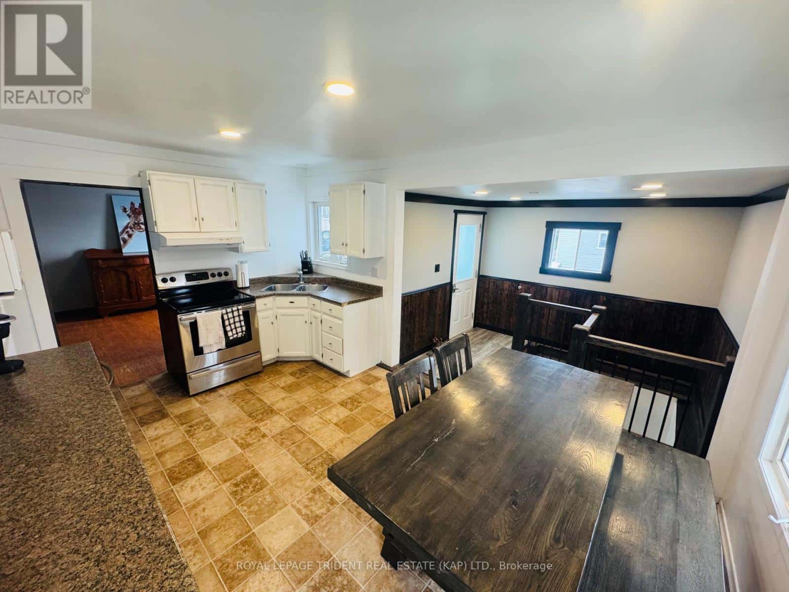 40 BOWMAN AVENUE — Kapuskasing, Ontario - Photo 3 of 27