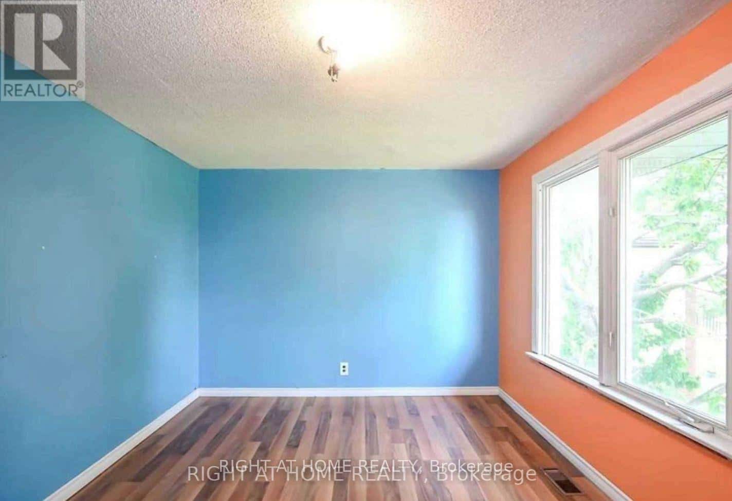 1025 STONE CHURCH ROAD E — Hamilton (Quinndale), Ontario - Photo 5 of 9