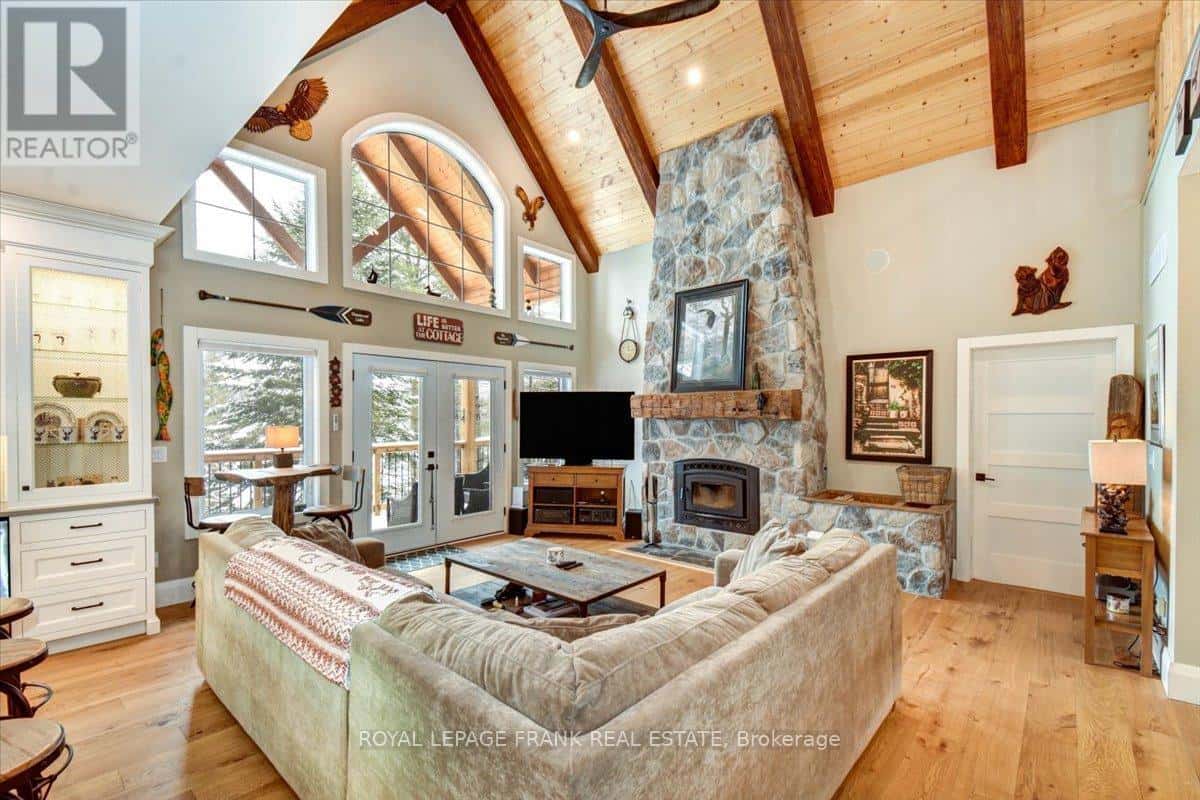 355 WEST DIAMOND LAKE ROAD — Hastings Highlands (Herschel Ward), Ontario - Photo 3 of 43