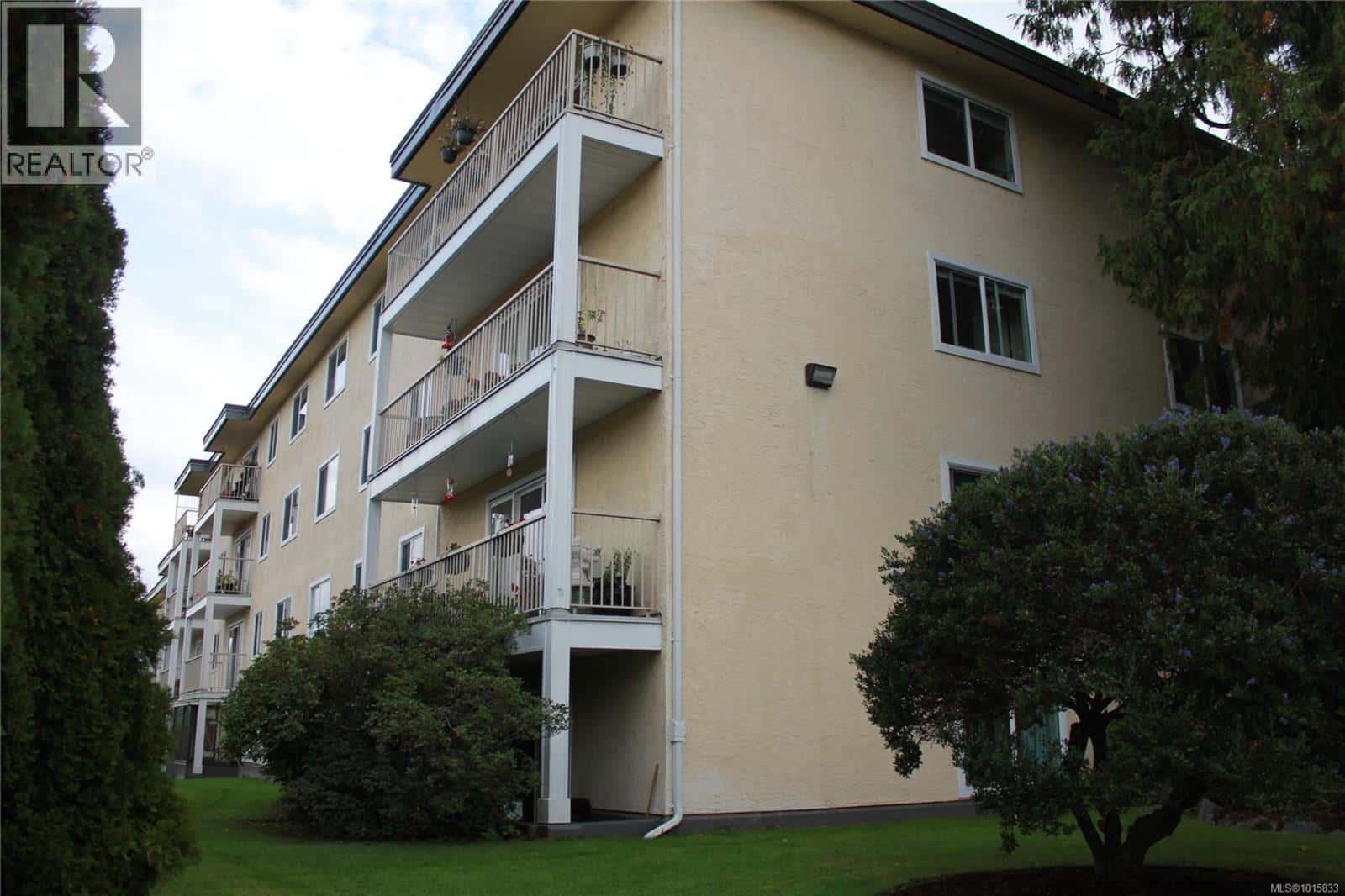 202 380 Brae Rd — Duncan, British Columbia - Photo 2 of 26