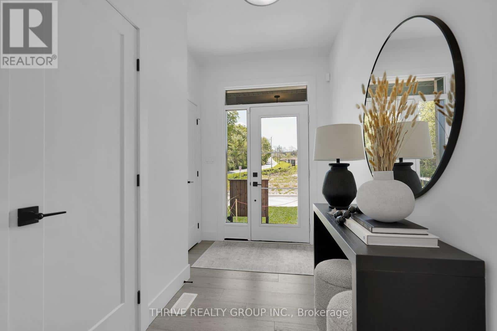 64 - 101 MEADOWLILY ROAD S — London South (South U), Ontario - Photo 3 of 49