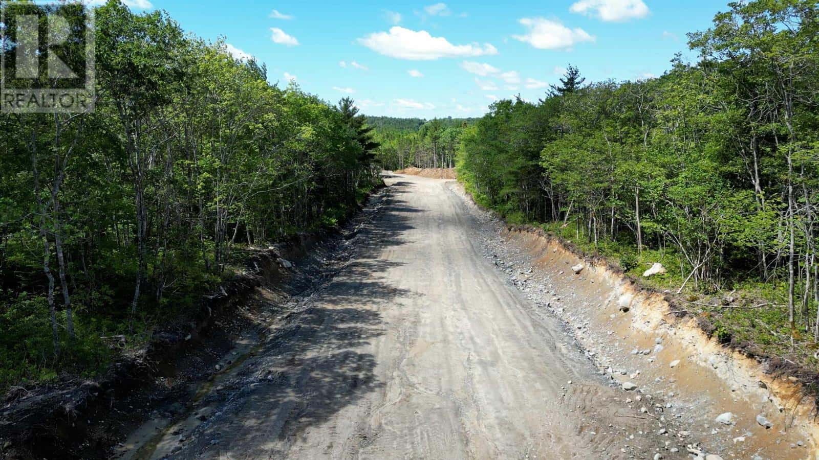 89 Morton Drive — Liverpool, Nova Scotia - Photo 5 of 5