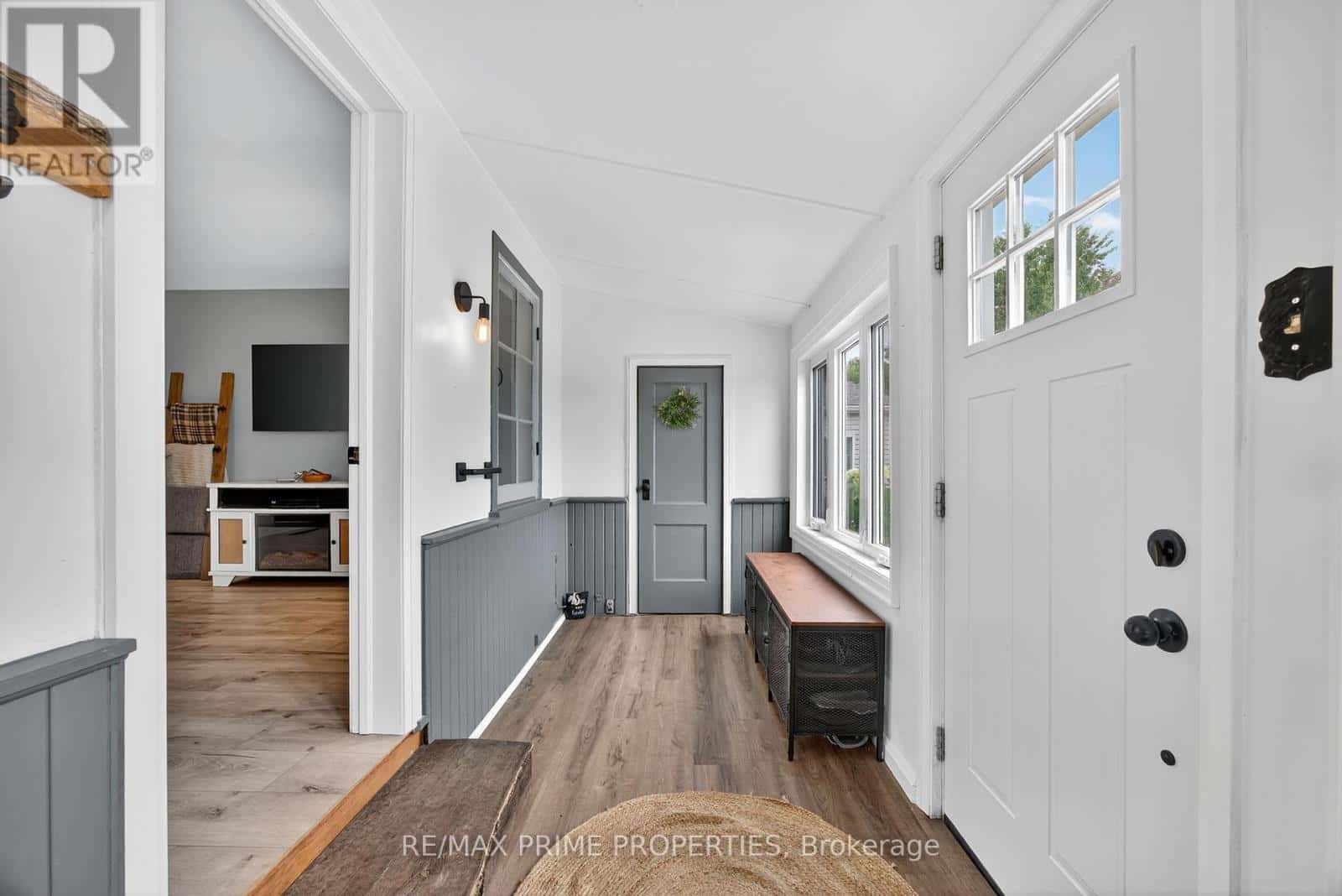 5670 THOMAS DRIVE — Georgina (Baldwin), Ontario - Photo 4 of 32