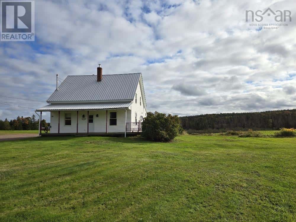 270 Fraser Road — Harmony, Nova Scotia - Photo 2 of 32