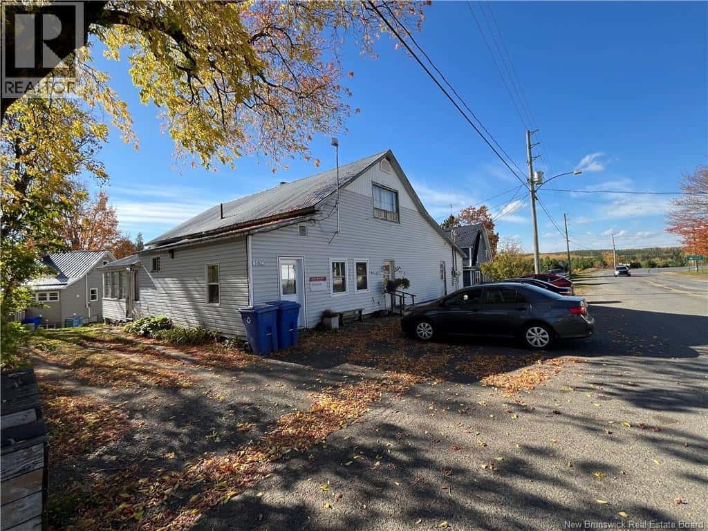 8574 Route 107 — Glassville, New Brunswick - Photo 2 of 10