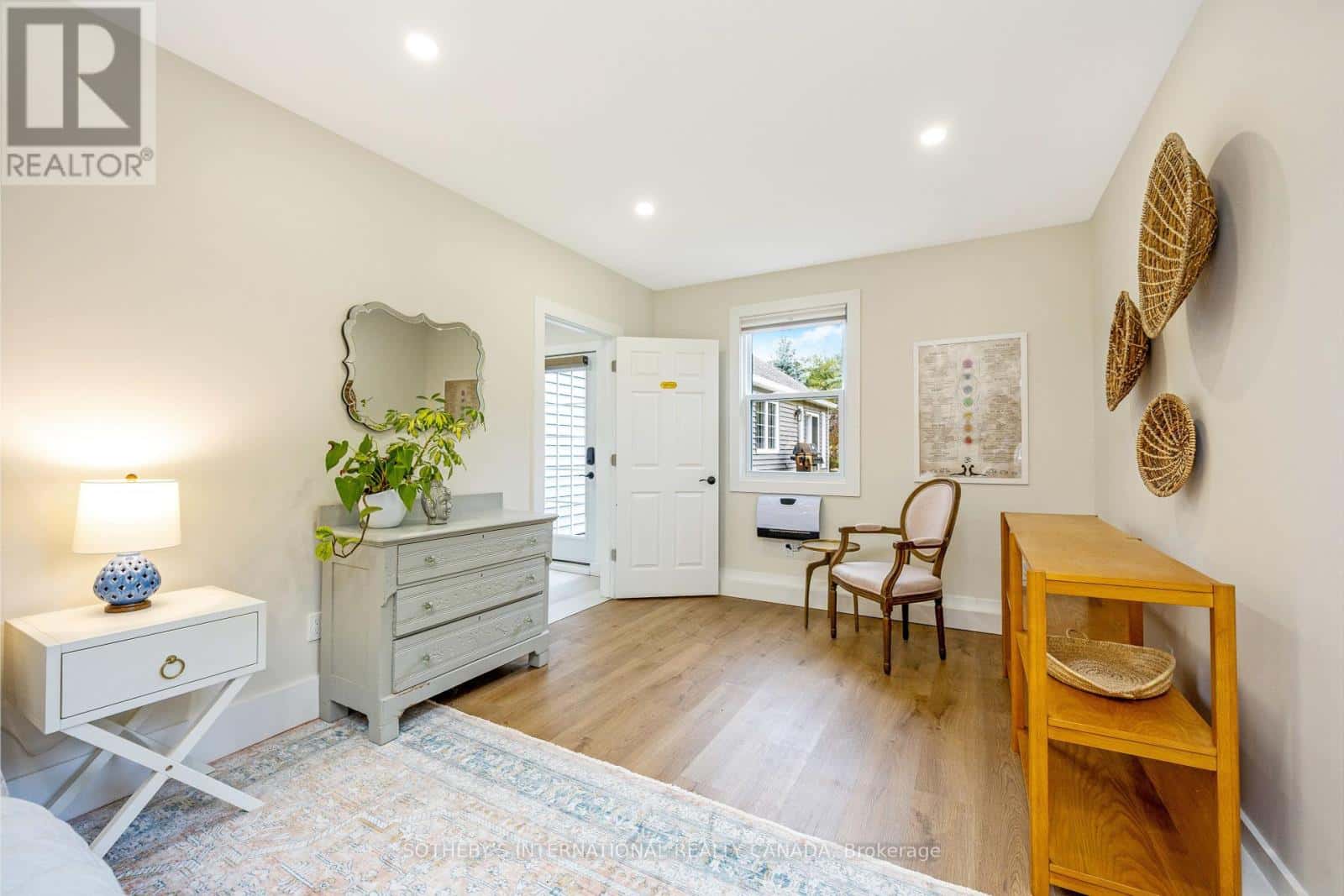 331 WHEELIHAN WAY — Milton (Campbellville), Ontario - Photo 4 of 50