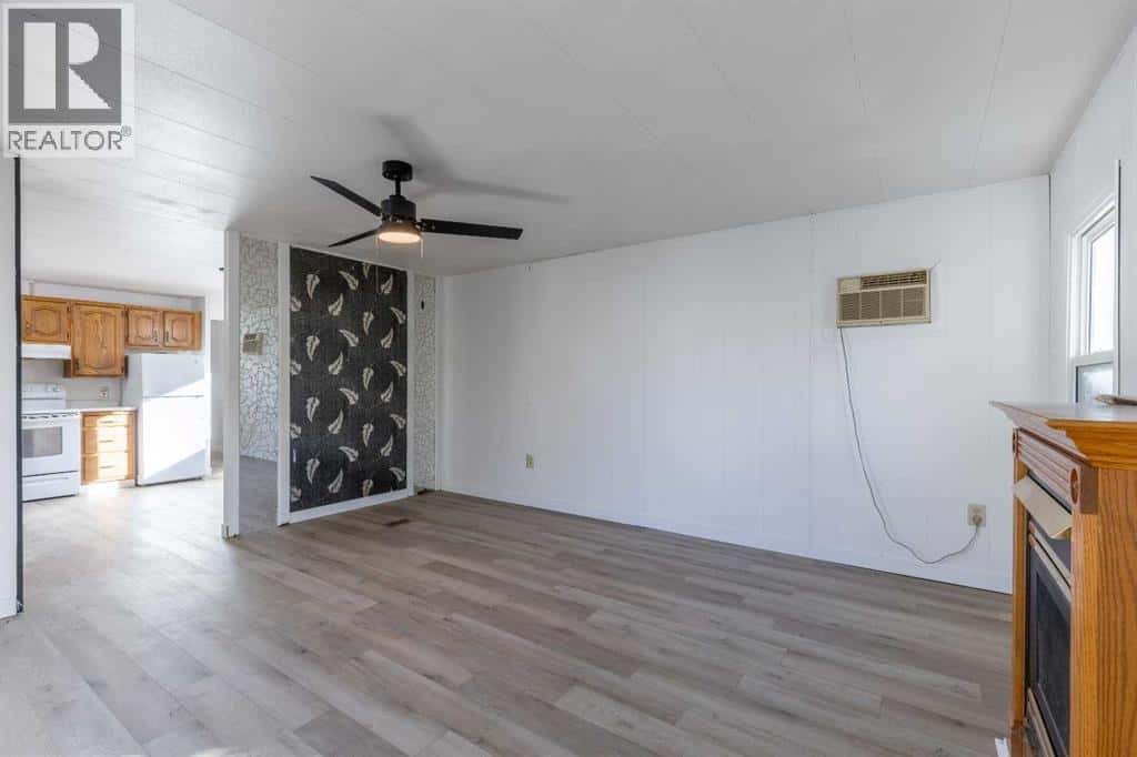 313 Noble Street — Barons, Alberta - Photo 5 of 26