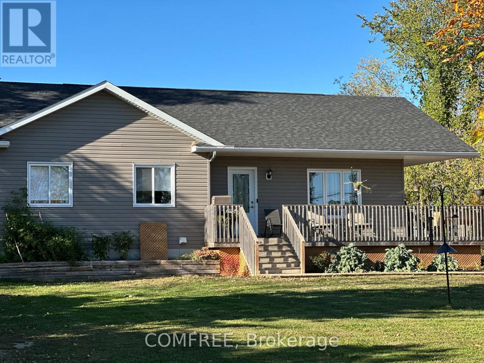 140 RUSSETT DRIVE - Main photo, McNab/Braeside, Ontario