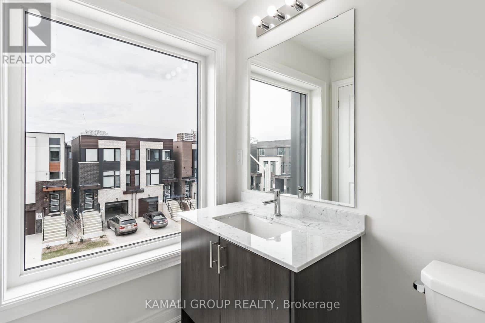 3 Wild Rose Gardens UPPER