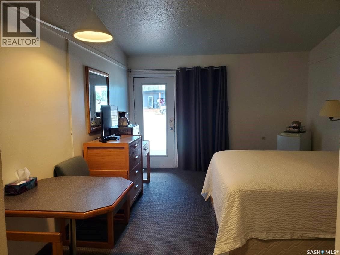 303 La Ronge AVENUE — La Ronge, Saskatchewan - Main photo