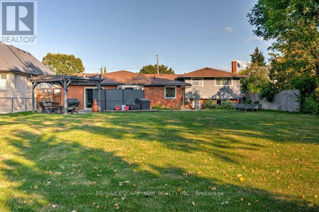 37 WEST AVENUE — Hamilton (Winona), Ontario - Photo 5 of 42