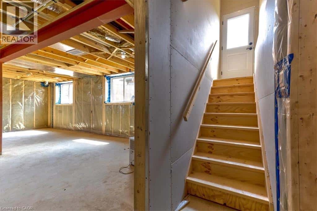 79 KENTON Street — Mitchell, Ontario - Photo 5 of 37