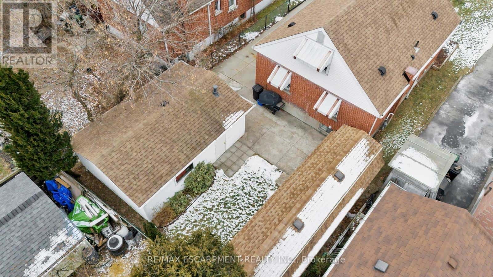 131 EAST 42ND STREET — Hamilton (Sunninghill), Ontario - Photo 5 of 45