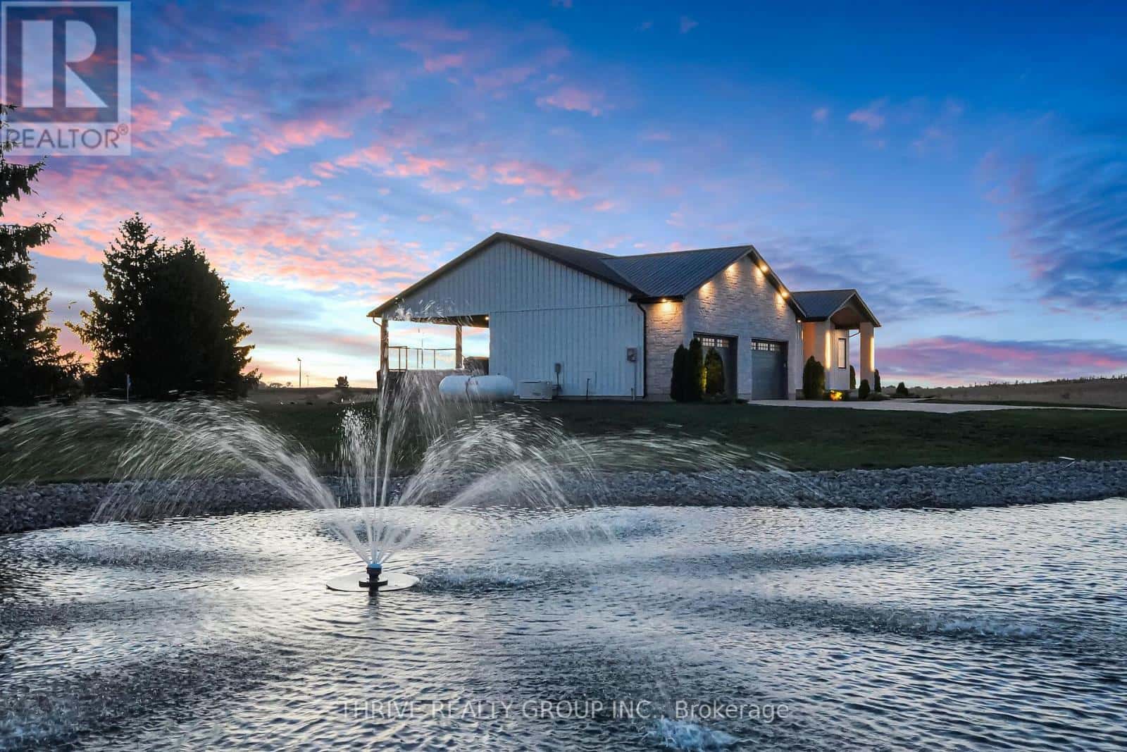 25451 WOOD ROAD — Adelaide Metcalfe, Ontario - Photo 4 of 50