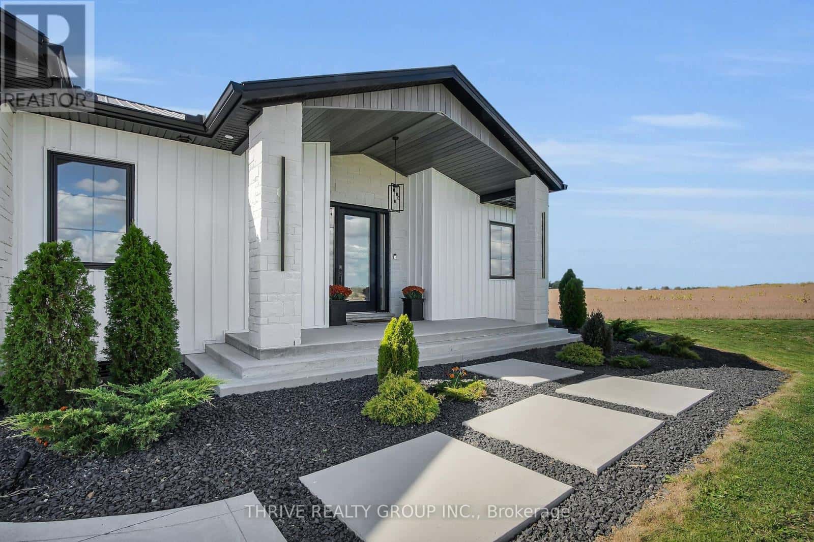 25451 WOOD ROAD — Adelaide Metcalfe, Ontario - Photo 5 of 50