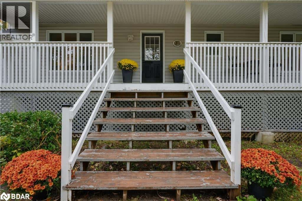 2372 KINNEAR Sideroad — Coldwater, Ontario - Photo 3 of 42