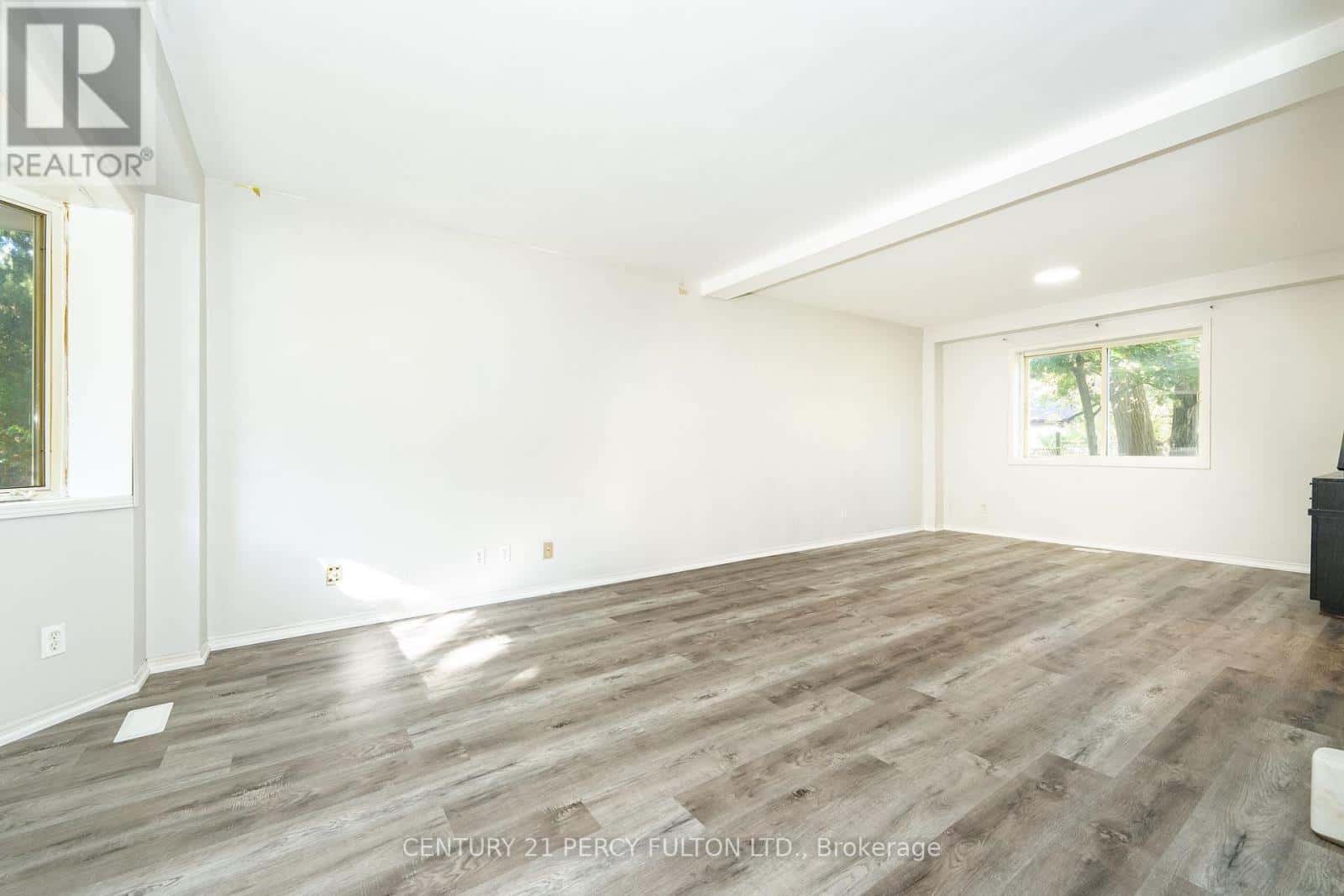 66 TWYN RIVERS DRIVE — Pickering (Rougemount), Ontario - Photo 4 of 35