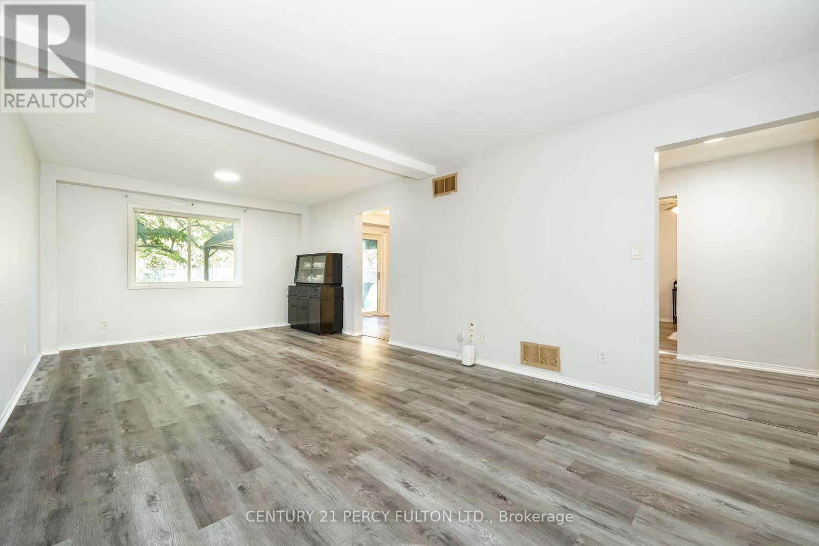 66 TWYN RIVERS DRIVE — Pickering (Rougemount), Ontario - Photo 5 of 35