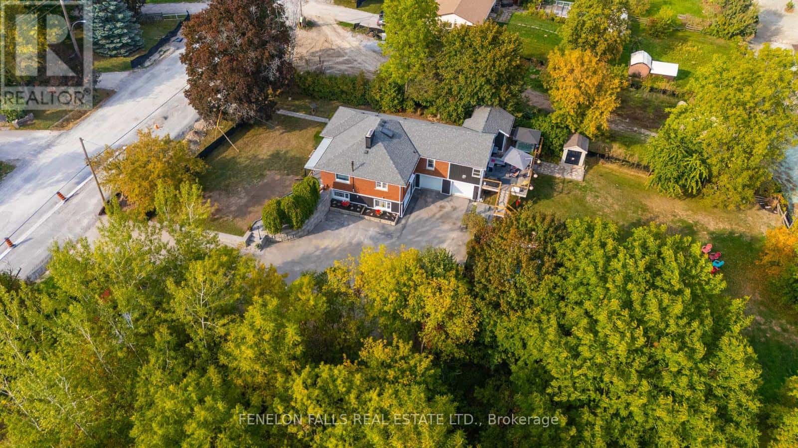 63 THE QUEENSWAY N — Georgina (Keswick North), Ontario - Photo 3 of 48