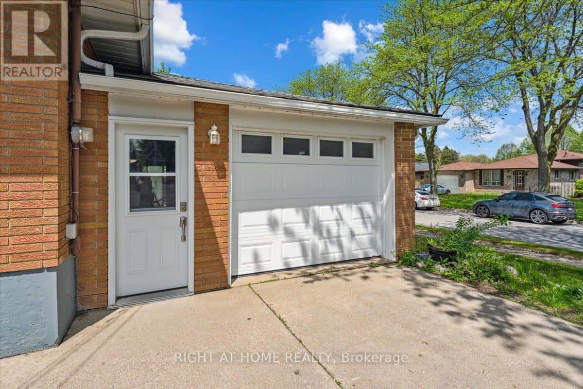 5863 CHURCH'S LANE — Niagara Falls (Church's Lane), Ontario - Photo 5 of 38