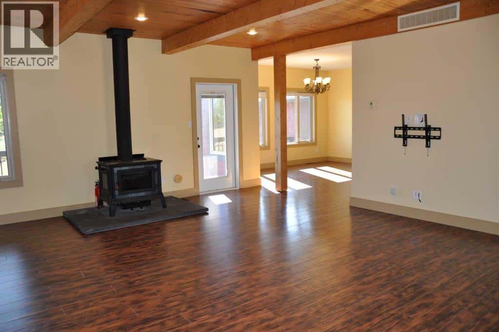 64-210044 Hwy512 — Rural Lethbridge County, Alberta - Photo 5 of 41