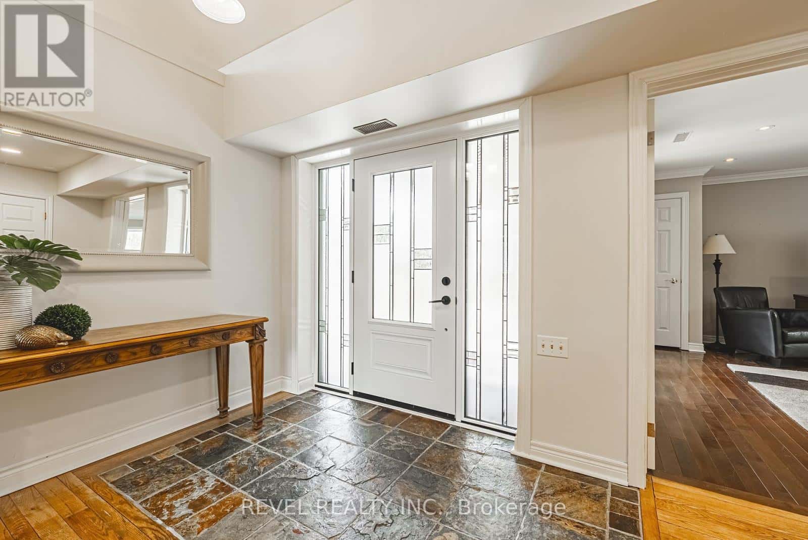 1325 3 SIDE ROAD — Milton (Campbellville), Ontario - Photo 4 of 49