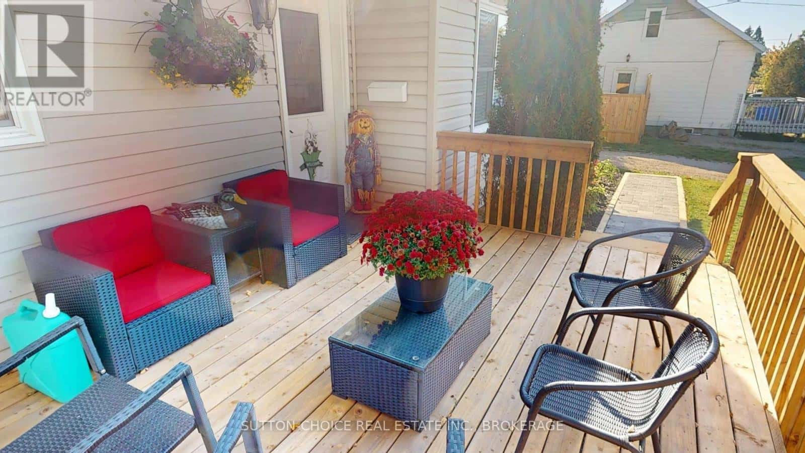 346 MAIN STREET — Powassan, Ontario - Photo 5 of 45