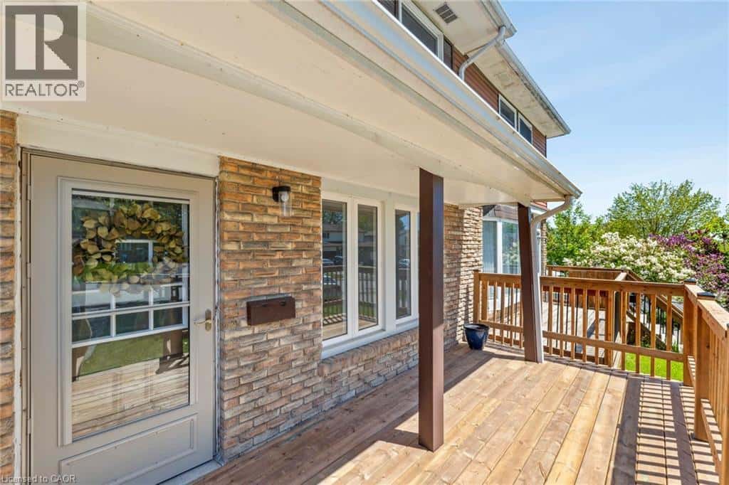 647 BALSAM Crescent — Oshawa, Ontario - Photo 2 of 33