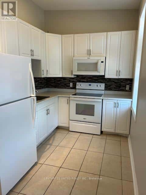 36 B KING STREET E — Cavan Monaghan (Millbrook Village), Ontario - Photo 2 of 15